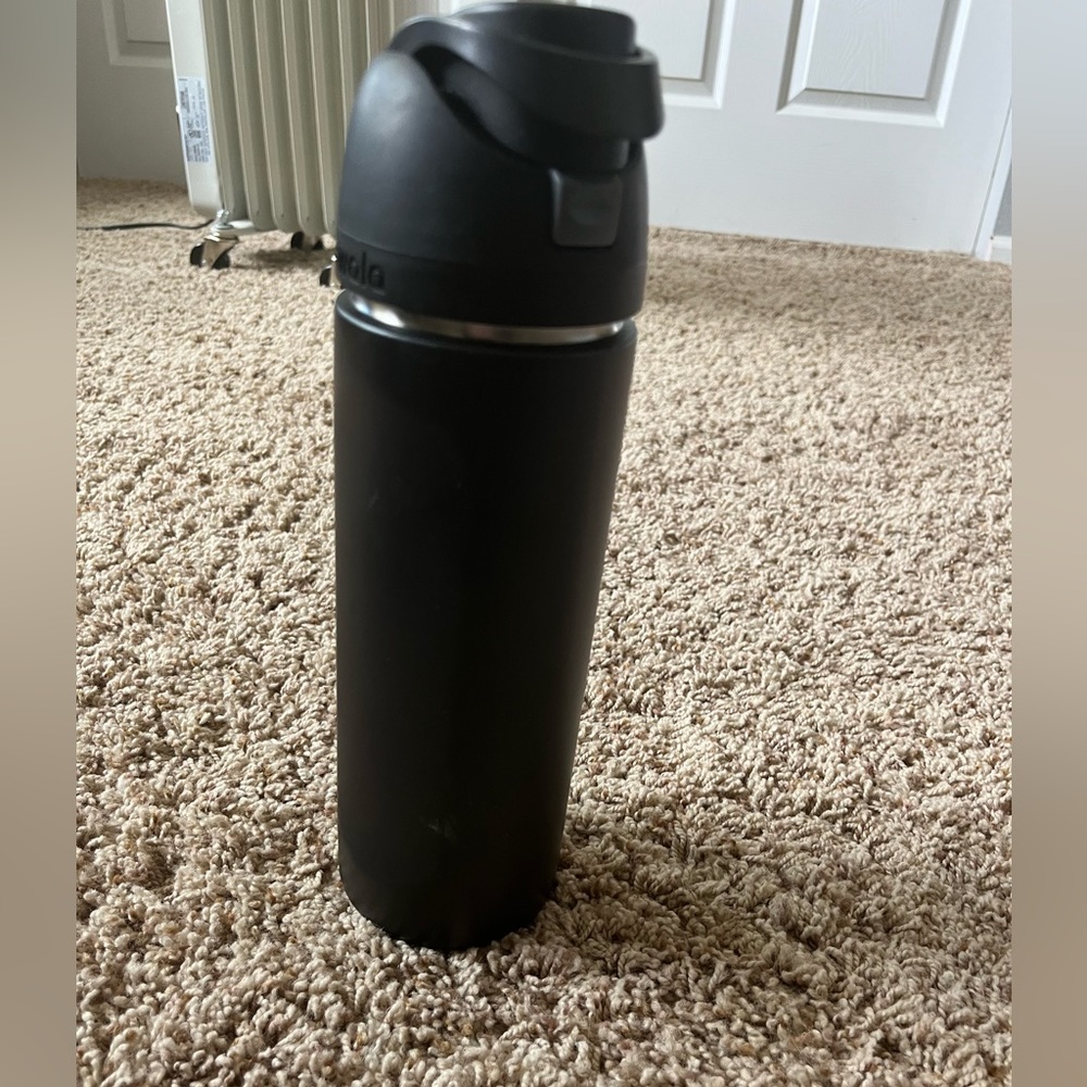 24 oz black owala